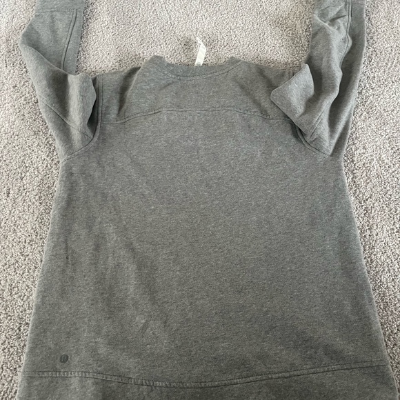 Lululemon quilted front with zipper detail crewneck - Picture 5 of 6